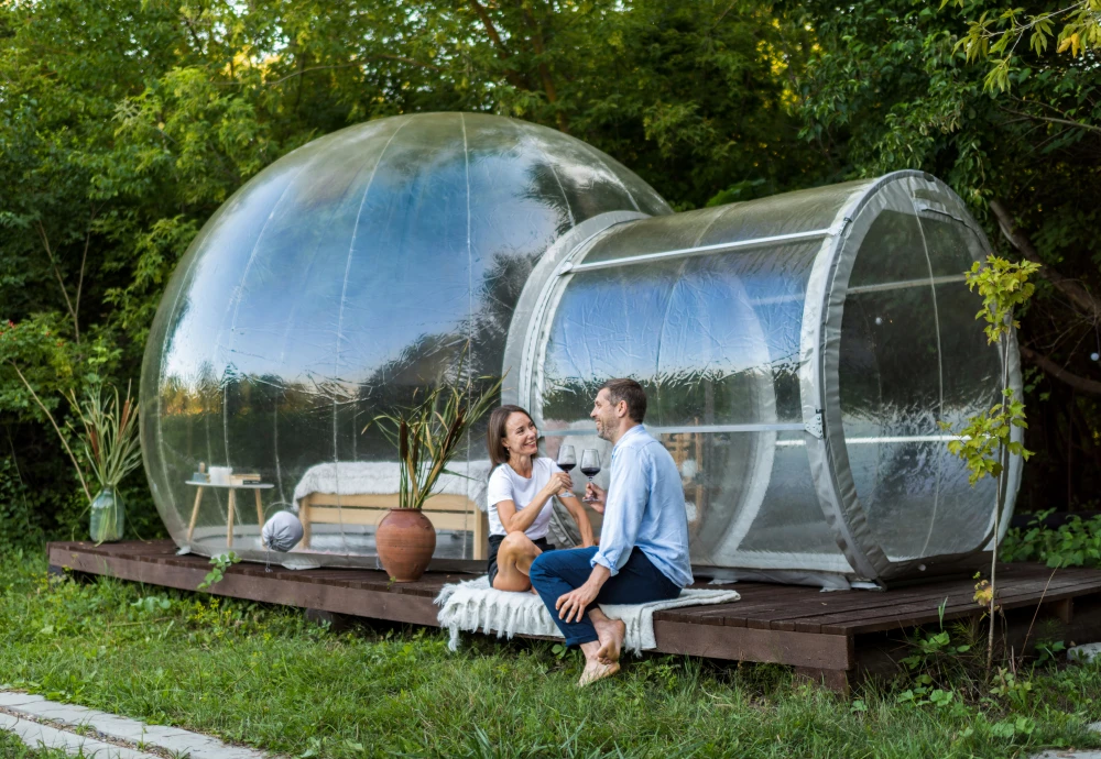 clear outdoor bubble tent