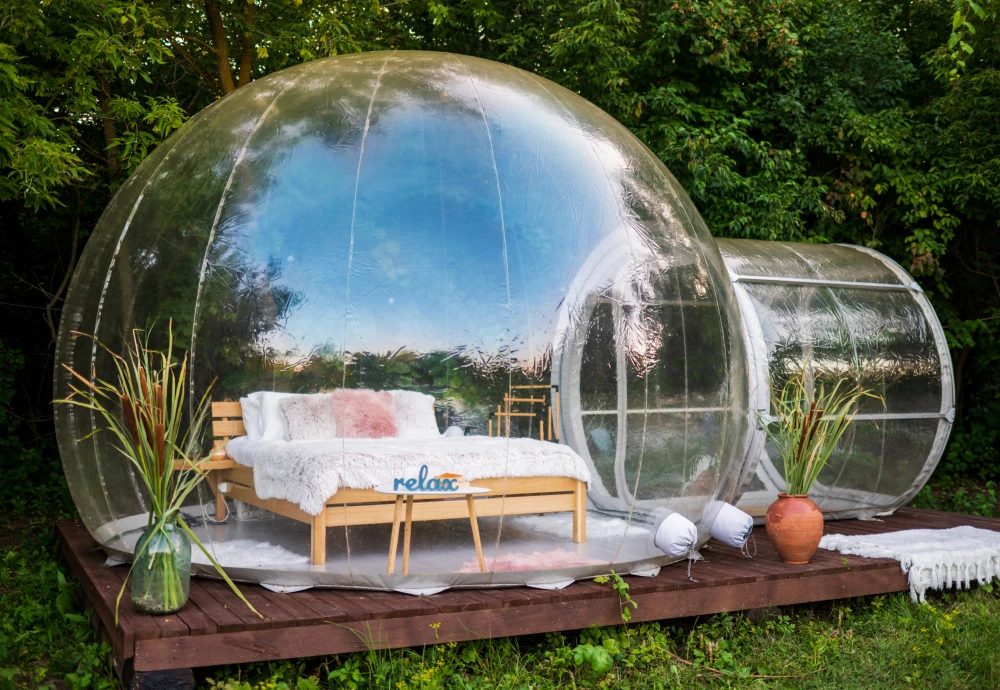 clear outdoor bubble tent